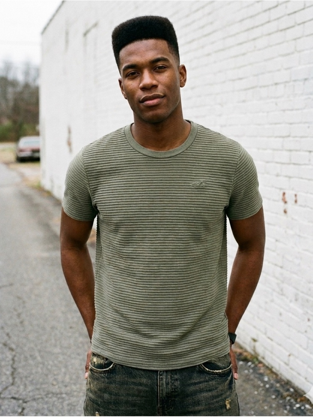 Hollister Men’s Ribbed Knit Crewneck T-Shirt Preppy Olive Green Striped Top M